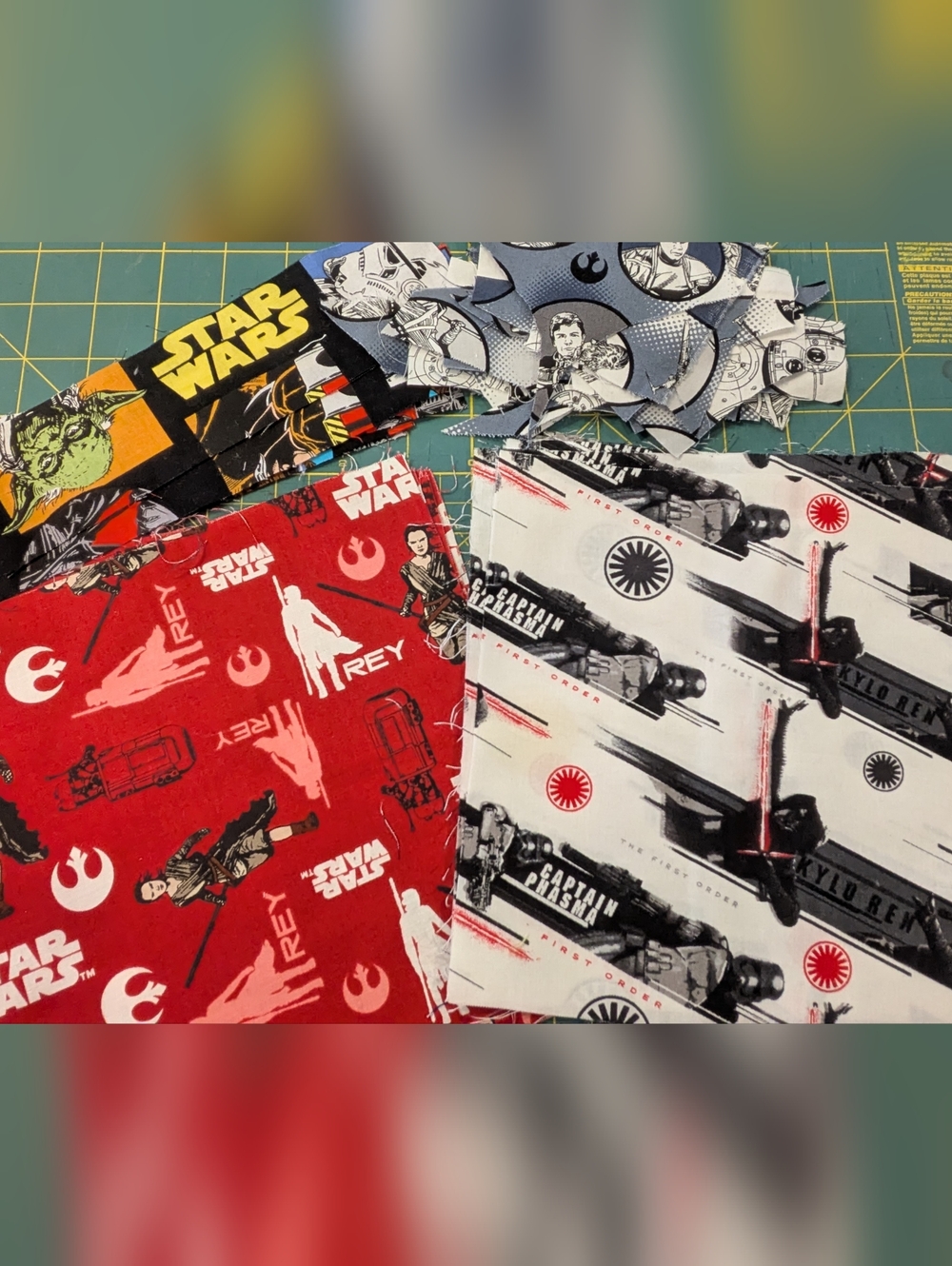 Star Wars TM Fabrics Mixed Pack of 8" Squares & Small Scraps